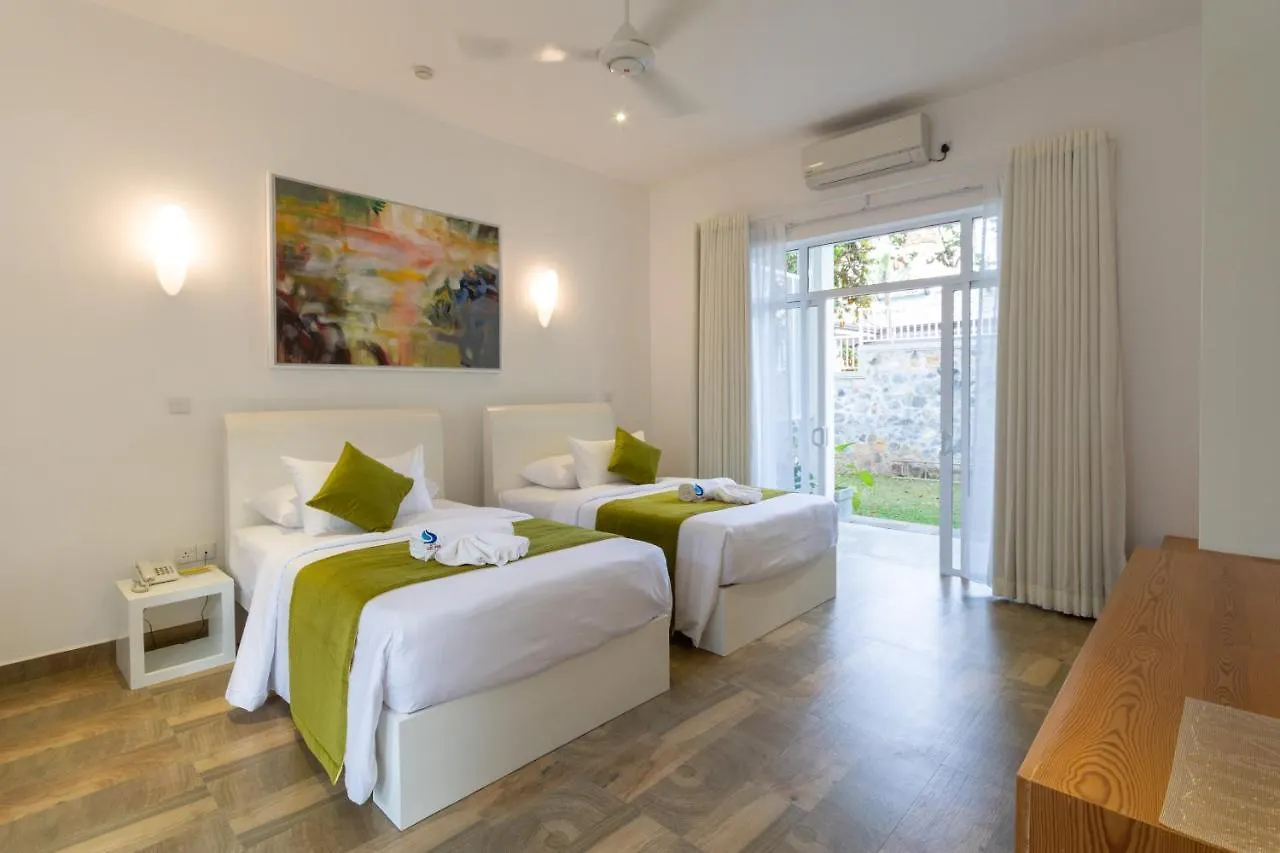 Waters Spring Hotel Kandy